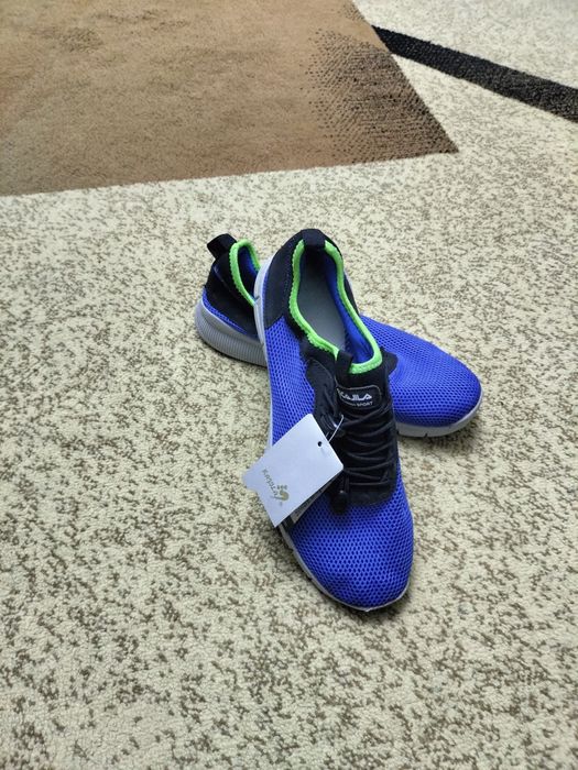 Продам красовки фит