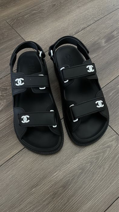 Сандалии Chanel