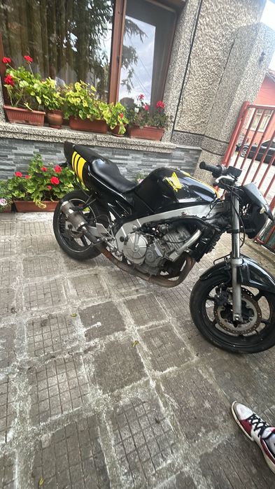 Продавам Honda cbr600