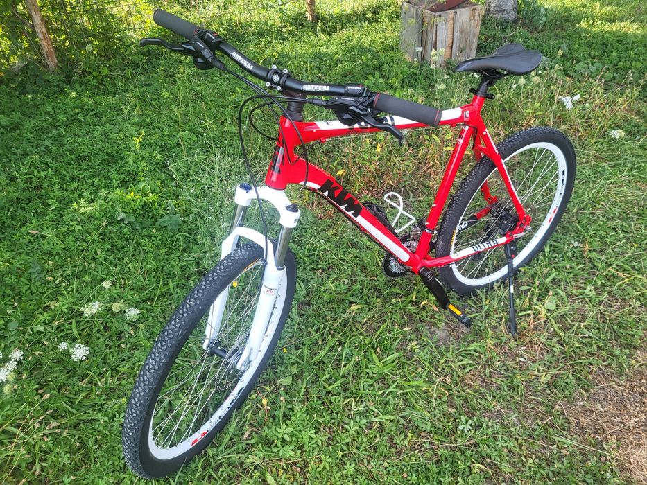 De vanzare bicicleta KTM Ultra Fire,roti pe 26 inch,frane hidraulice pe disc Shimano