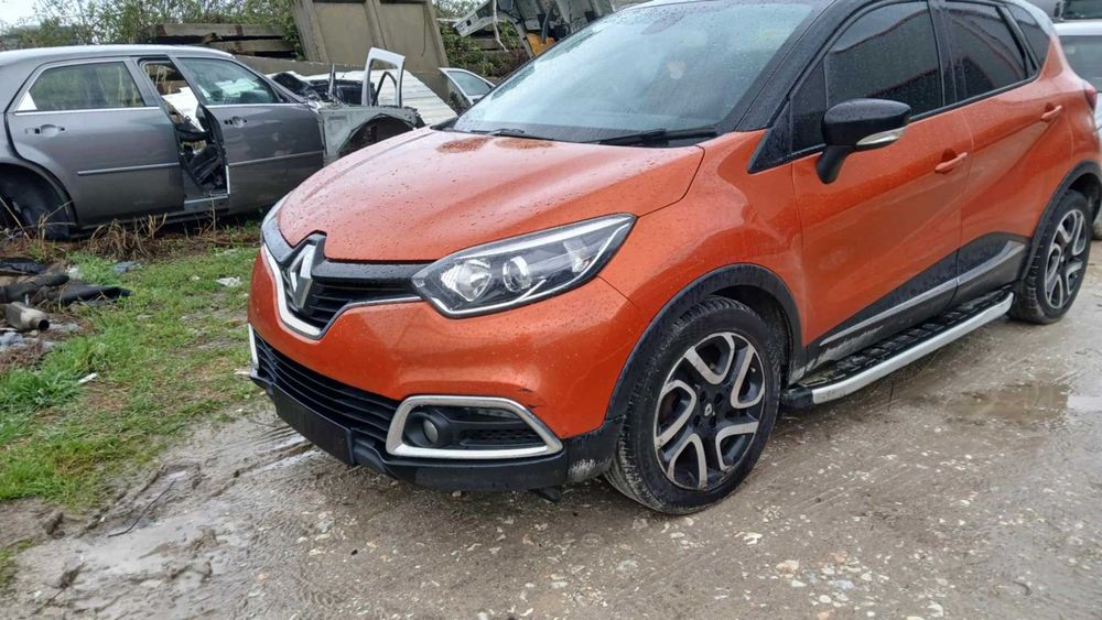 Renault Captur . 1,5 дци . На части