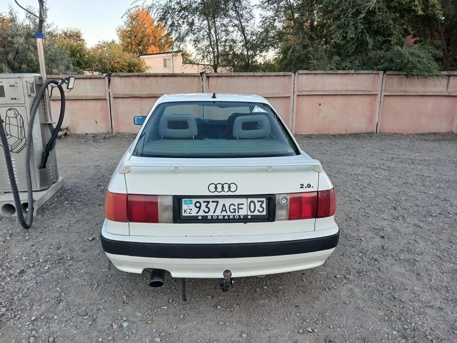 Продам Ауди 80 B4
