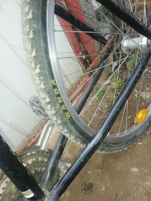 Două biciclete. Mountain bike