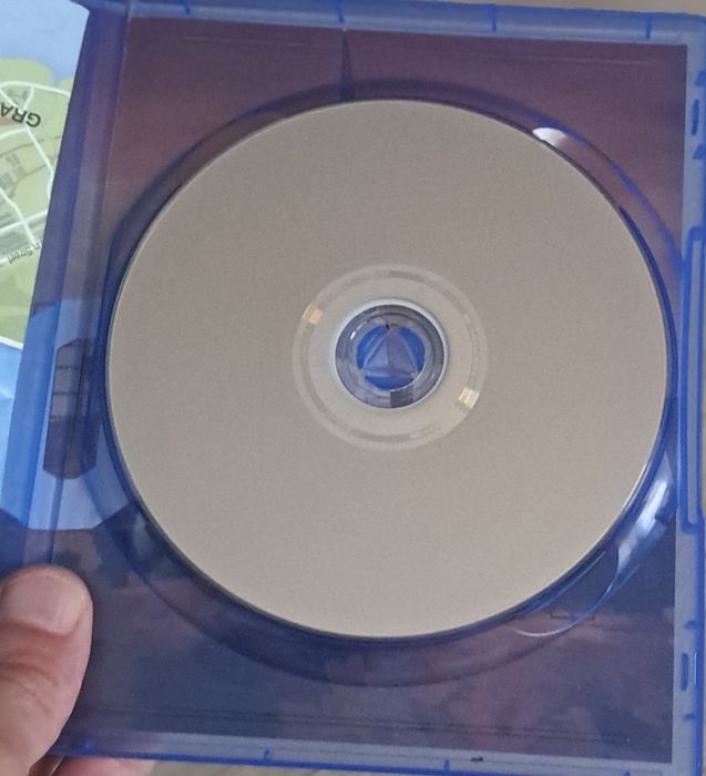 Продавам игра за Ps4 Grand Theft Auto V 
Поредица видеоигри