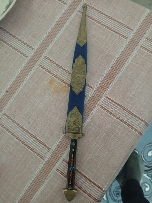 19 asr xanjari avloddan avlodga oʻtib kelayotgan xanjar