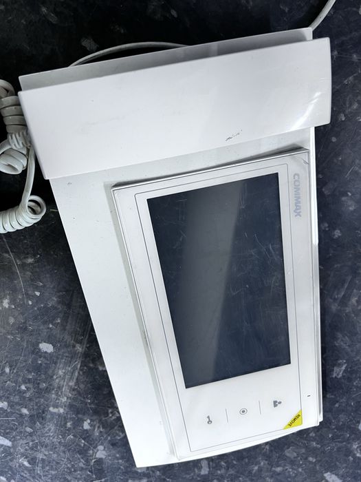 Домофоны видеодомофоны commax б/у