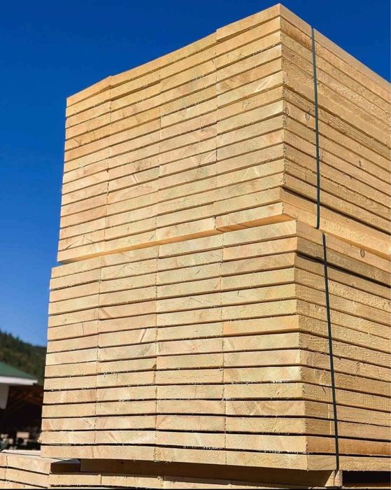 Depozit lemn pentru constructii