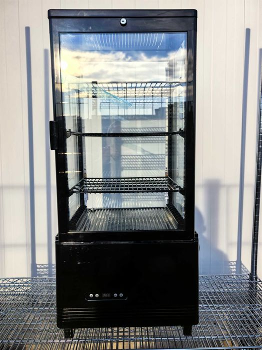 Хладилна витрина вертикална 78 литра. CL-78