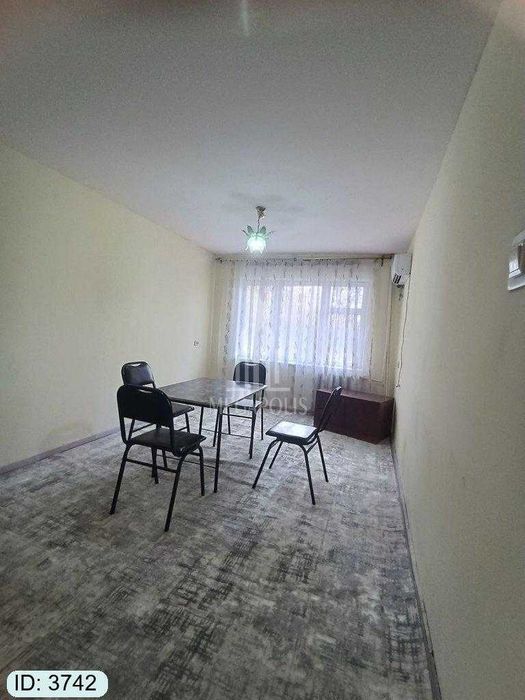 6 mikr alpomish tarafda 1 xona tayyor kvartira sotiladi №3742