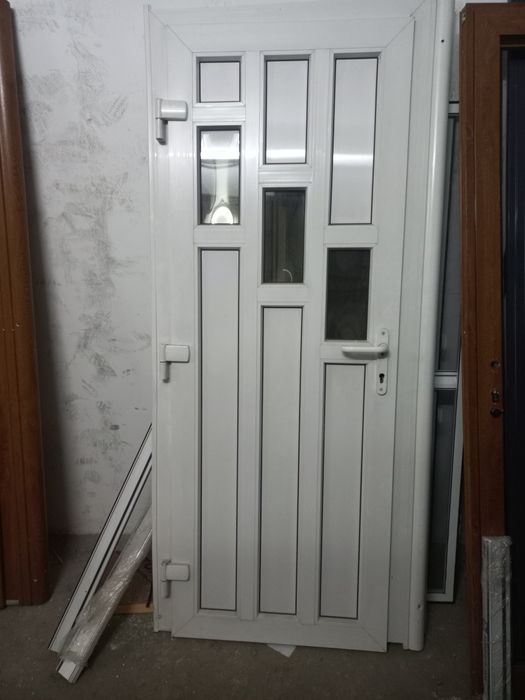 Ferestre și uși termopan