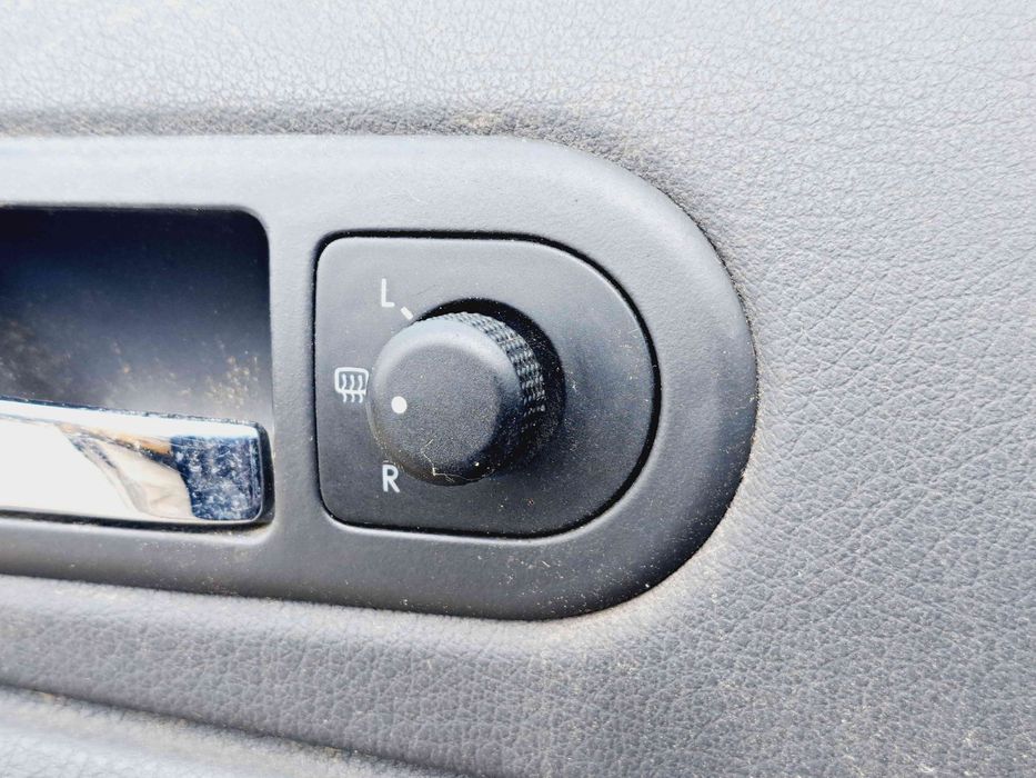 Buton reglaj oglinzi Volkswagen Passat B5.5 (3B6) Variant [Fabr 2001