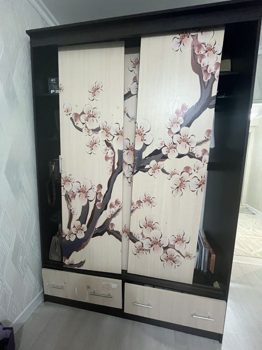 Шкаф для одежды сатылады