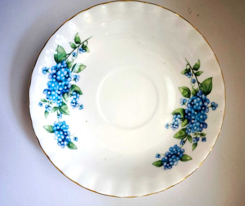 чинийки, Royal Albert