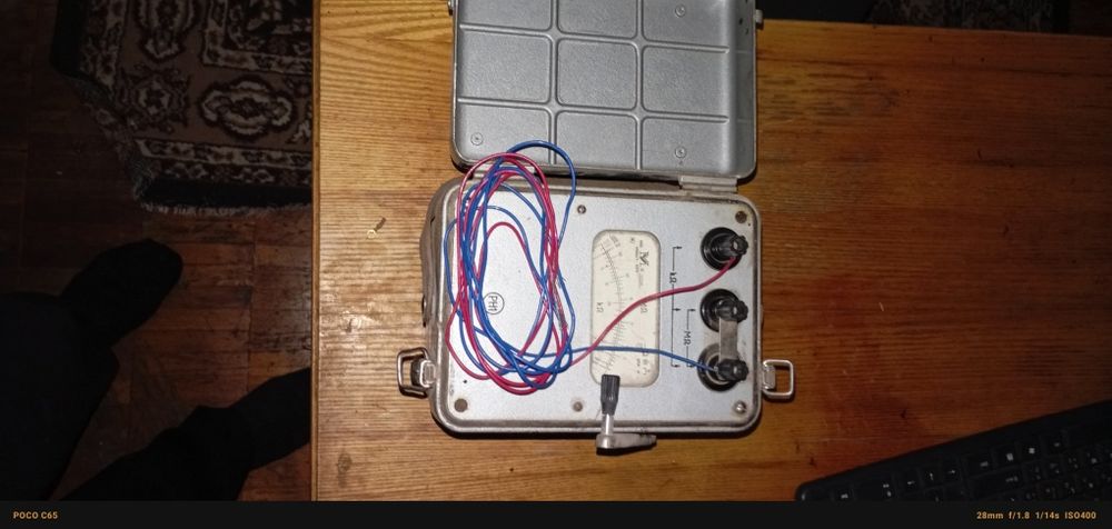 Электромеханический мегаомметр  М1102/1