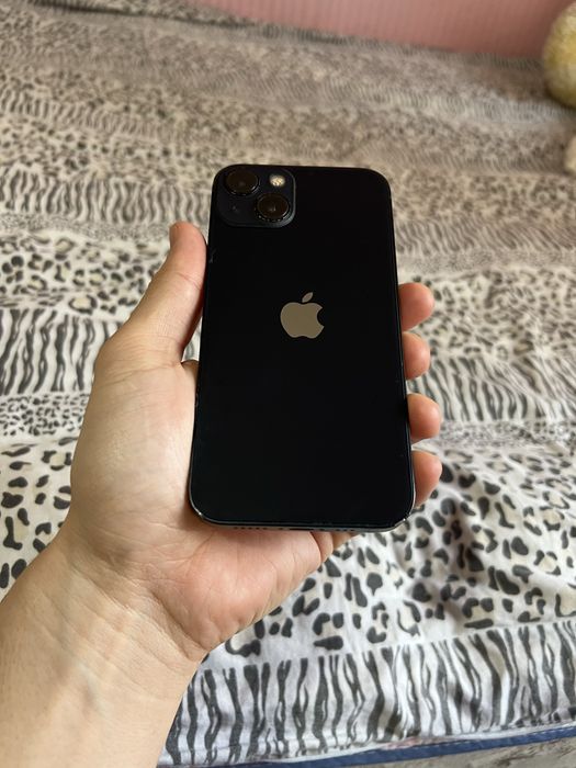 Айфон 13 в хорошем состоянии