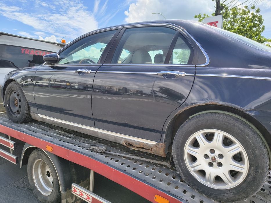 Vând ROVER 75  nu se dezmembrează se vinde complet