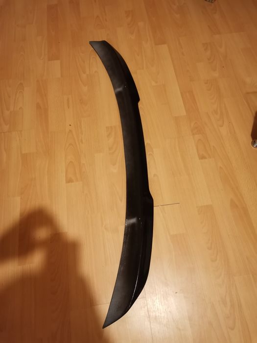 Eleron lip codita portbagaj BMW E60 M4 V Style negru lucios ABS