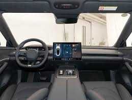 Xiomi SU7 700km long pod zakaz