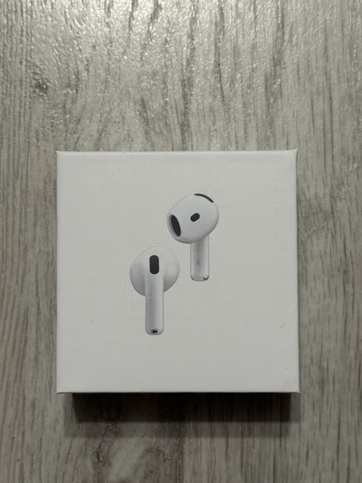 AirPods 4 Active Noise Cancellling