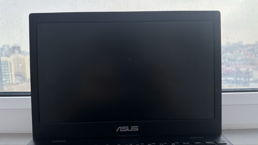 ASUS Laptop Vivobook Go 12