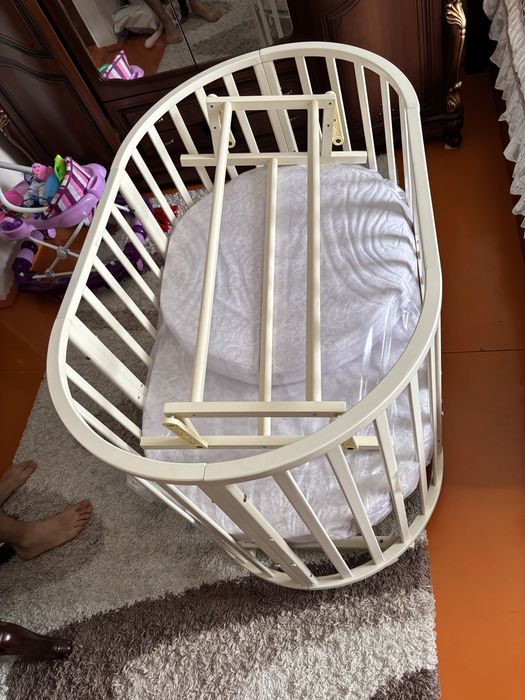 Продам детскую кроватьку