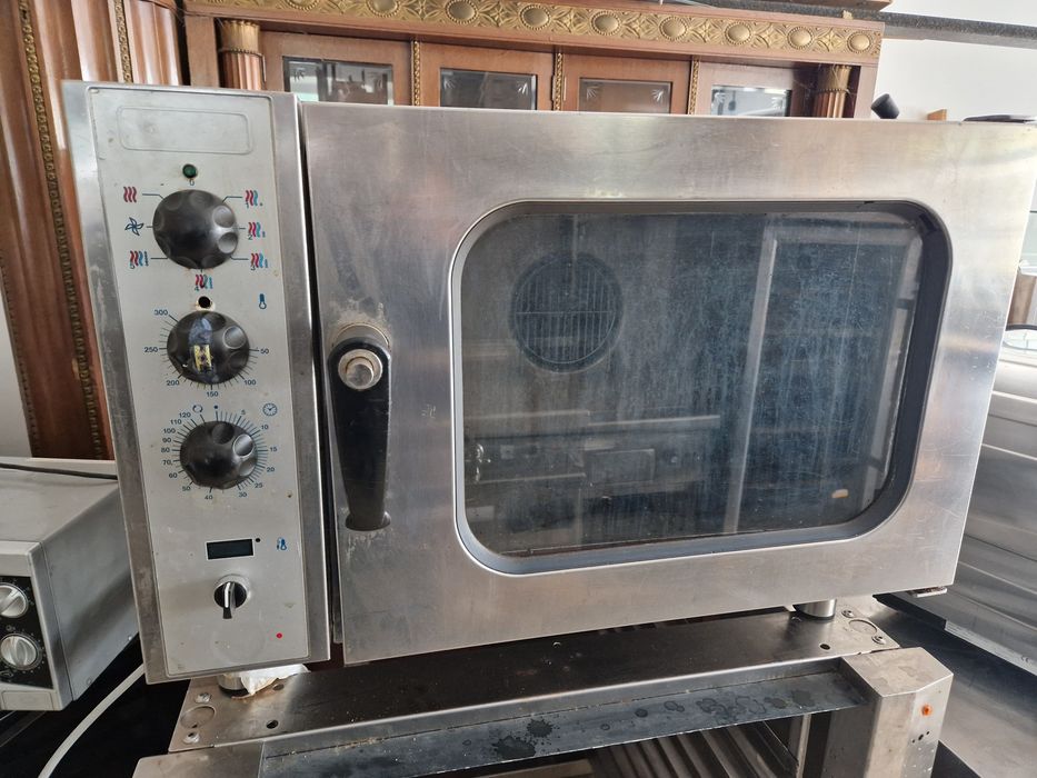 Cuptor electric pizza la 380v, 4+4 pizza, Cuptor convectie gastronomie