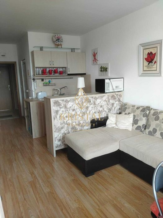 Продава се Тристаен апартамент в к.к. Слънчев бряг - 59 кв.м за 1390 €/кв.м - Снимка #2