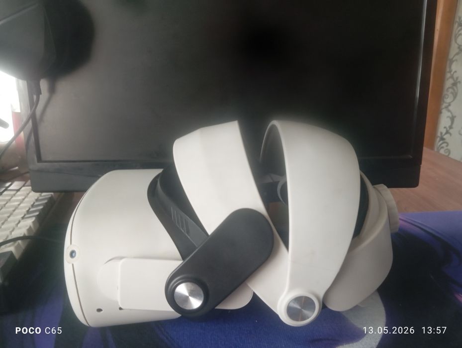 Продам vr очки oculus quest 2