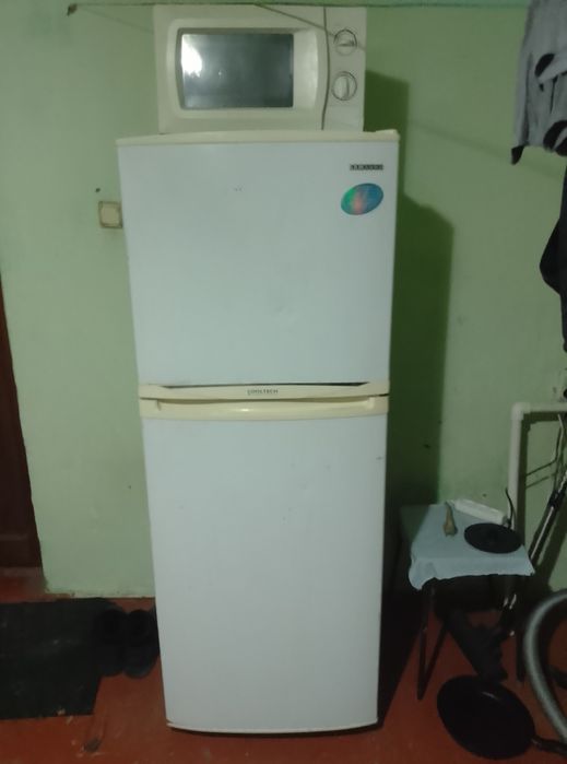 Холодильник Samsung