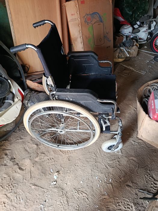 Коляска инвалидная