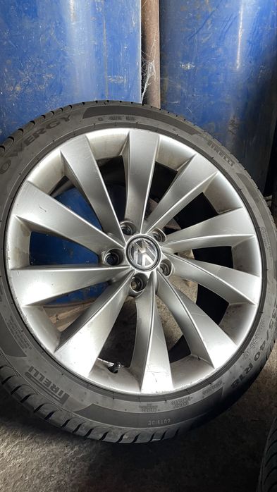 Roti Interlagos cu anvelope vara Pirelli Powergy XL