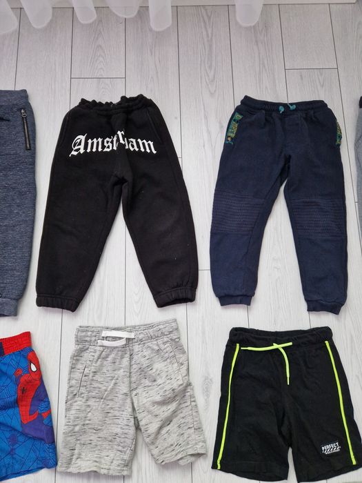 Lot haine mărimea 110-116