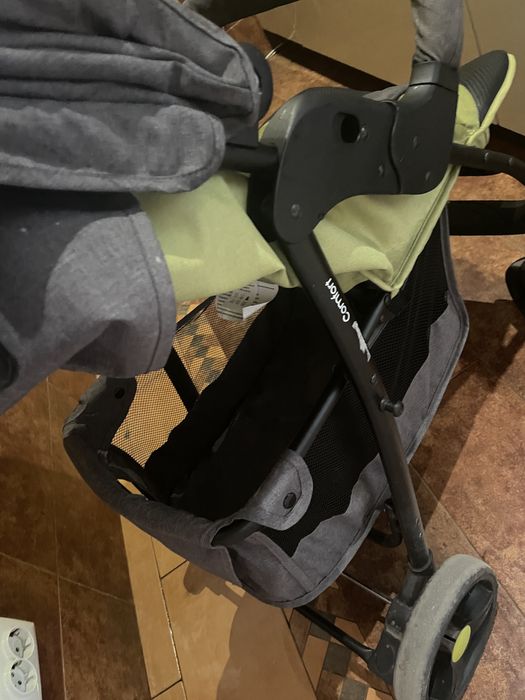 Коляска прогулочная