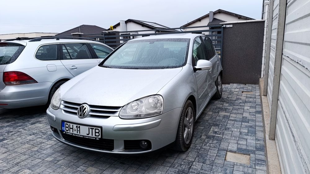 Vand VW Golf 1.4 benzina 82 cp avariat