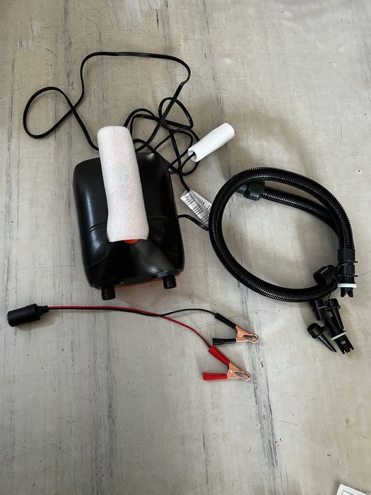 Лодка Bering 340 с мотором