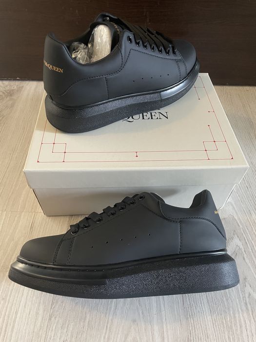 Alexander McQUEEN