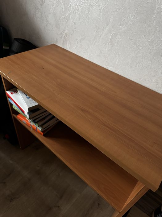 Продам стол в хорошем состоянии