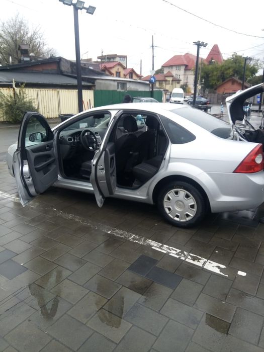 Ford focus 2008 1.6 benzina