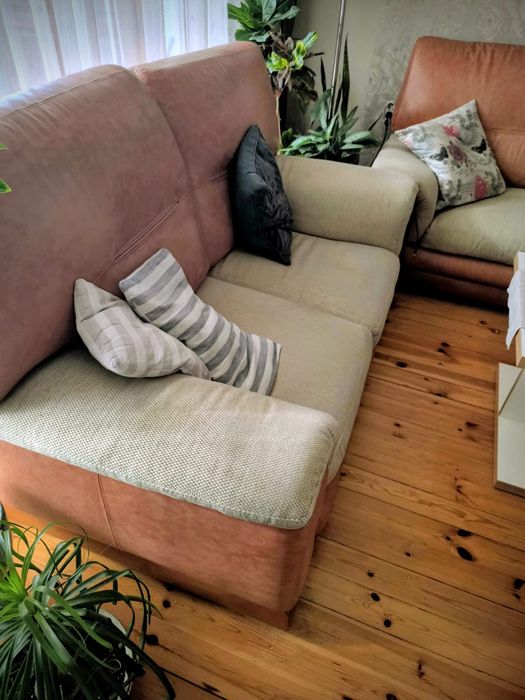 Компект Дивани двоен и троен плюс табуретка / естествена кожа