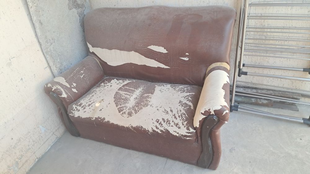 Divan Kreslo naqtga