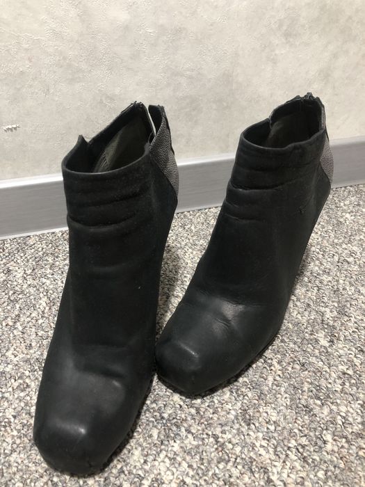 Продам ботильоны производства Италия