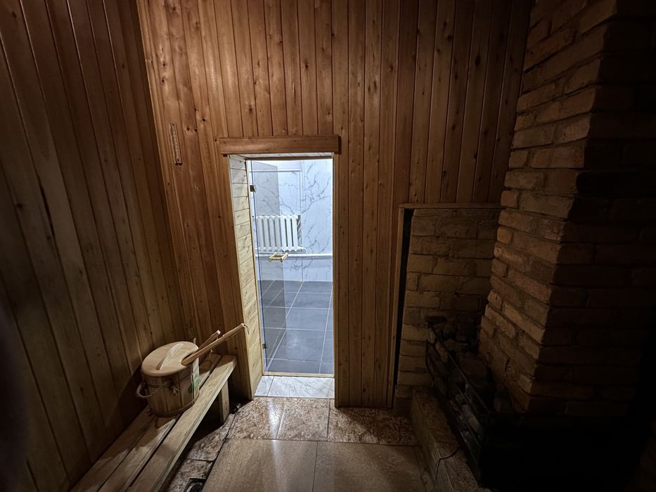 Сауна на дровах и бассейн кароке