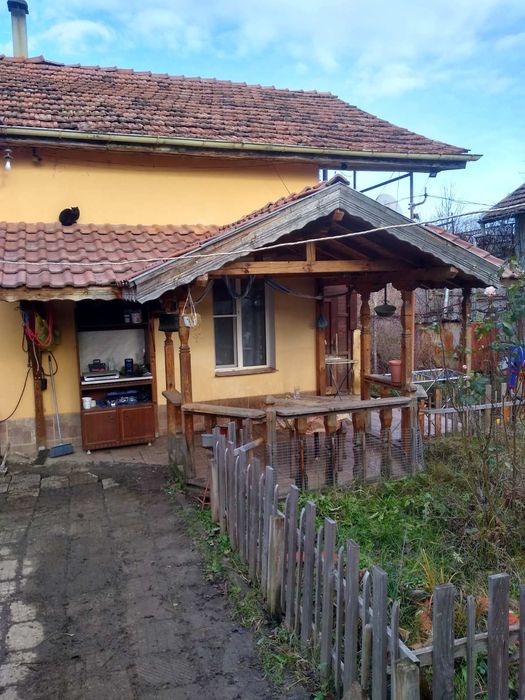 Вила в местността Деривол