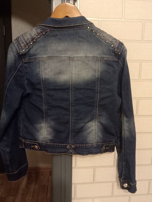 Куртка джинсовая