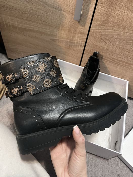 Дамски боти Guess