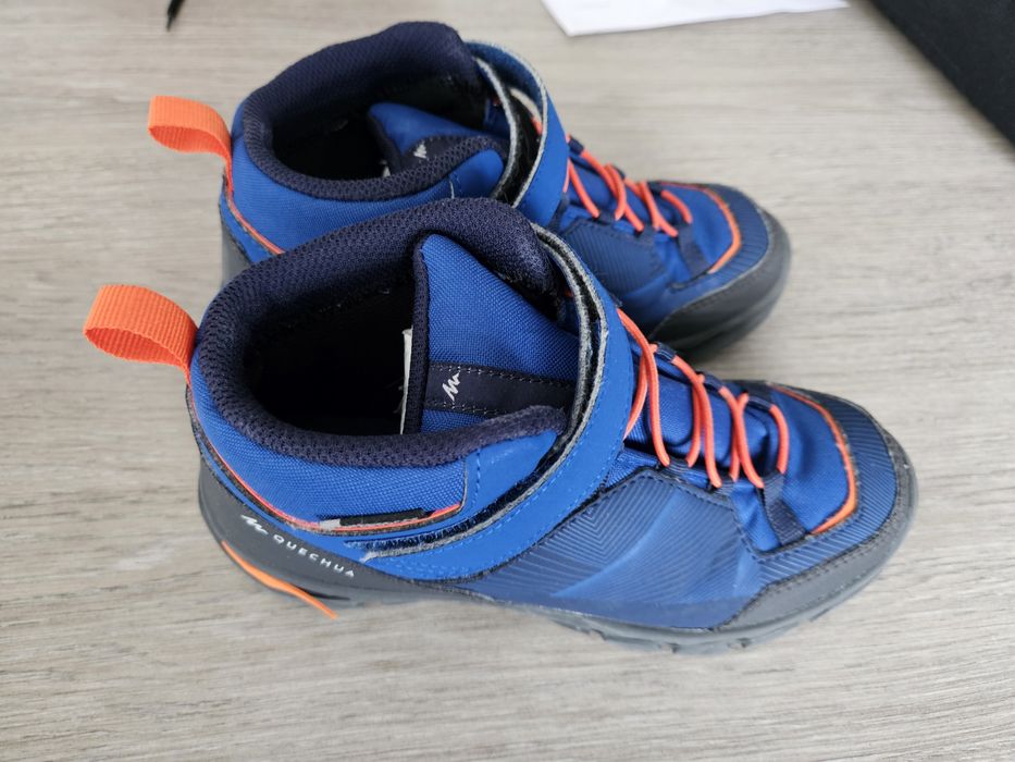 Vând ghete drumetie