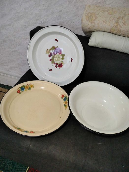 Чашки эмалированные