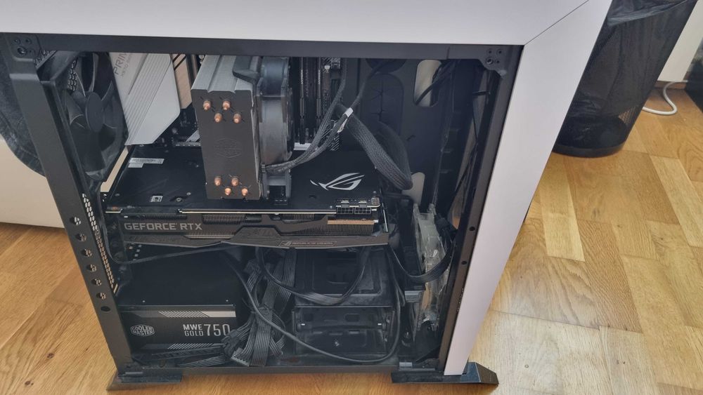 GeForce RTX 2070 Super Strix Компютър