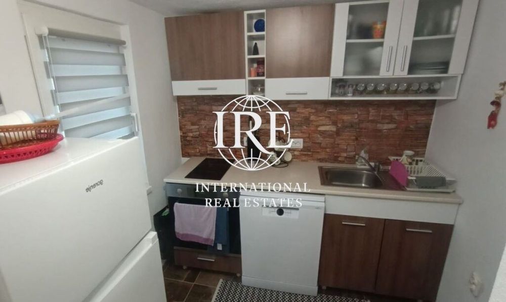 Продава се Къща в с. Соколово, Област Добрич - 100 кв.м за 1220 €/кв.м - Снимка #2