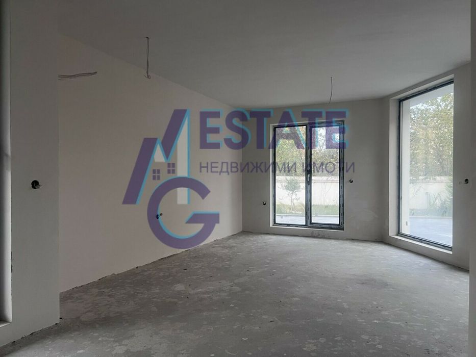 Продава се Тристаен апартамент в Бургас, Сарафово - 316 кв.м за 581 €/кв.м - Снимка #9